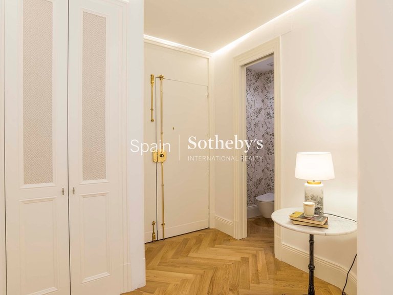 Apartment for Sale in Madrid, Madrid 34
