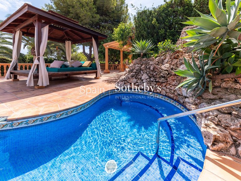 Villa for Sale in Calpe, Alicante 40