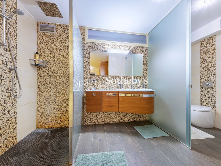 Villa for Sale in Torrevieja, Alicante 11