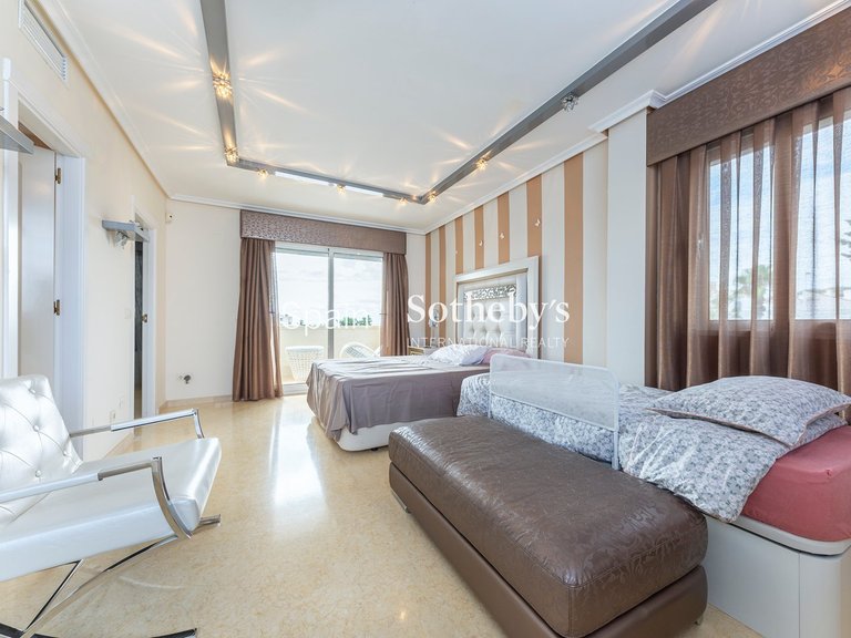 Villa for Sale in Torrevieja, Alicante 23