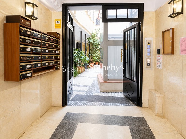 Apartment for Sale in Madrid, Madrid 14