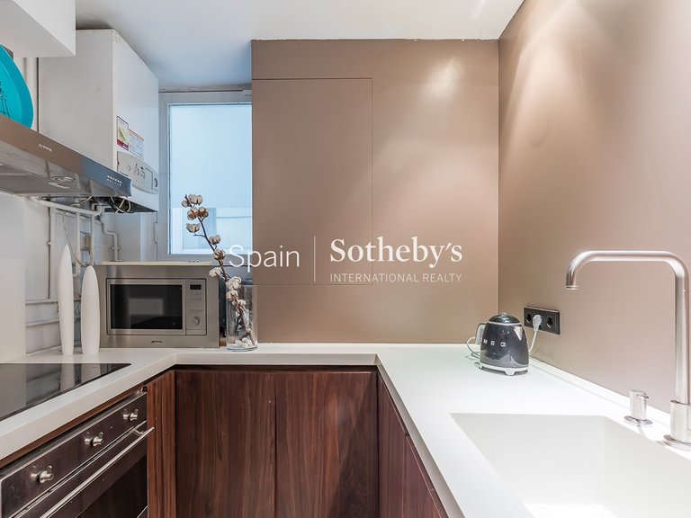Apartment for Rent in Madrid, Madrid 5