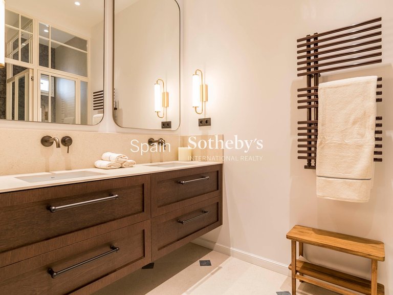 Apartment for Rent in Madrid, Madrid 18