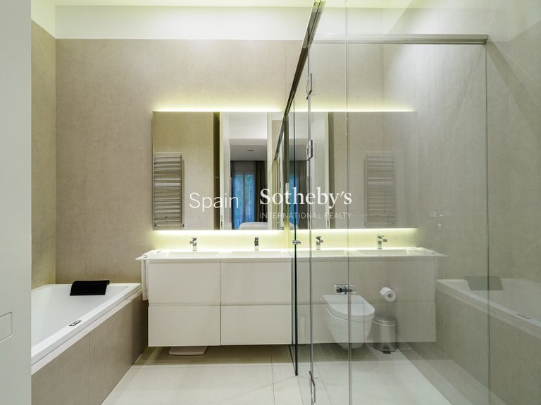 Apartment for Sale in Madrid, Madrid 9