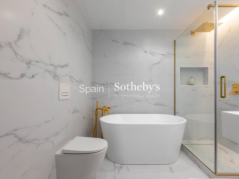 Apartment for Sale in Madrid, Madrid 13