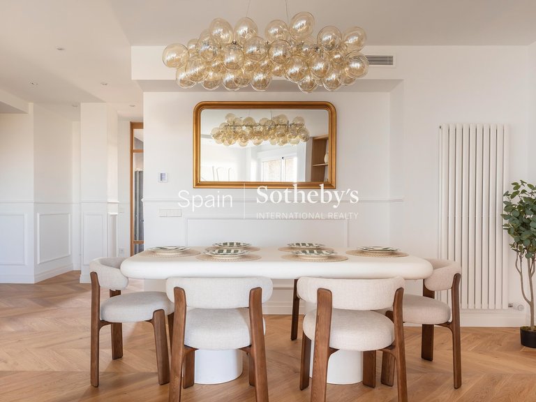 Apartment for Sale in Madrid, Madrid 5