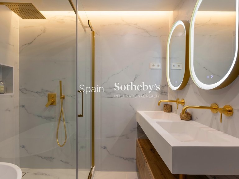 Apartment for Sale in Madrid, Madrid 12