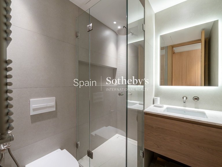 Apartment for Sale in Madrid, Madrid 20