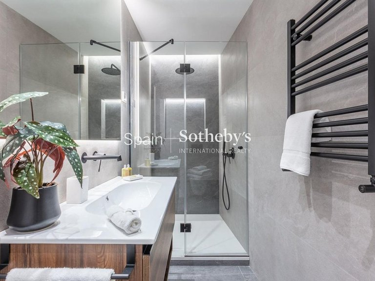 Apartment for Sale in Madrid, Madrid 23