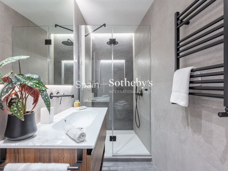 Apartment for Sale in Madrid, Madrid 34