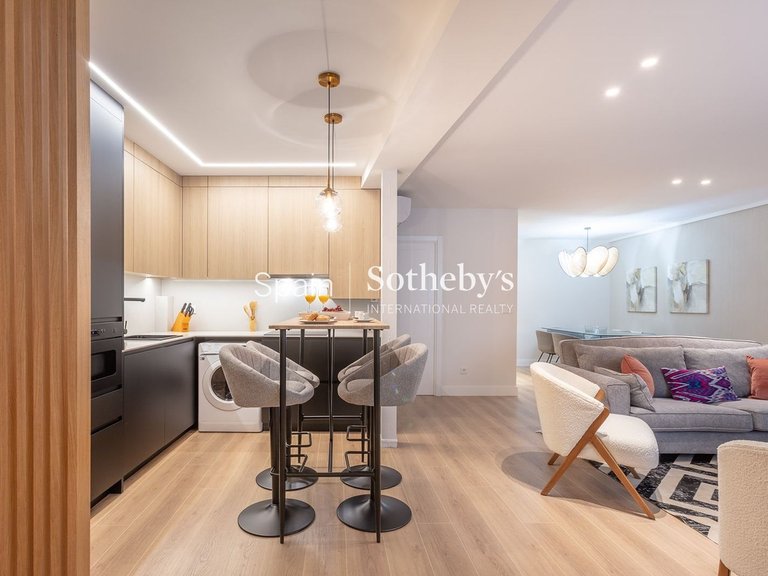 Apartment for Sale in Madrid, Madrid 5