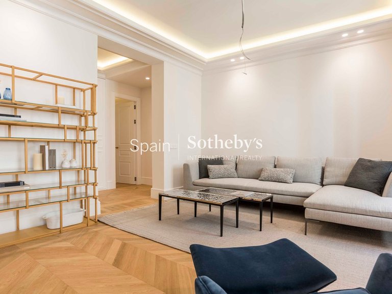 Apartment for Sale in Madrid, Madrid 42