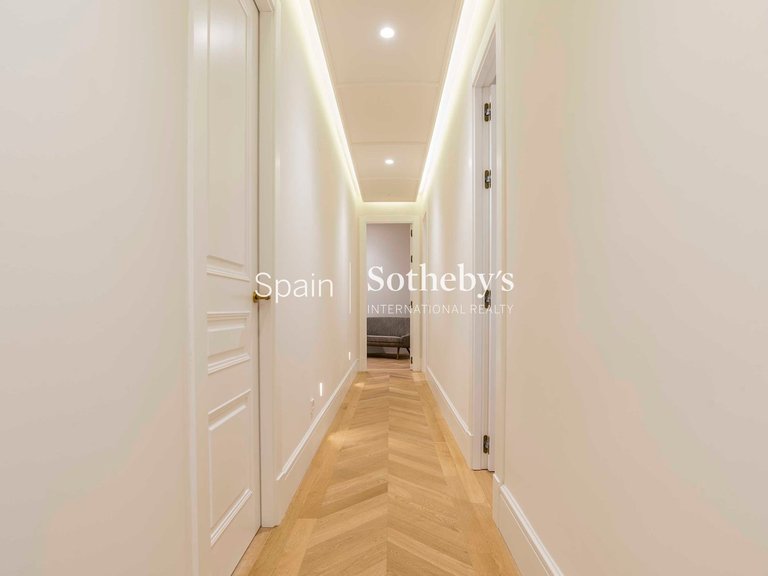 Apartment for Sale in Madrid, Madrid 30