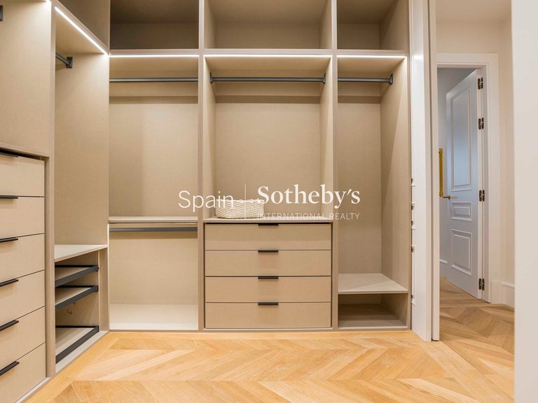 Apartment for Sale in Madrid, Madrid 25