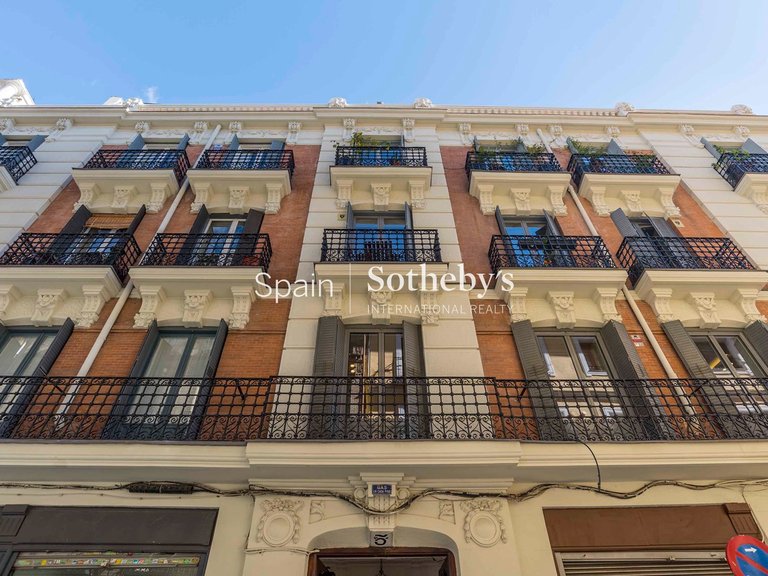 Apartment for Sale in Madrid, Madrid 24