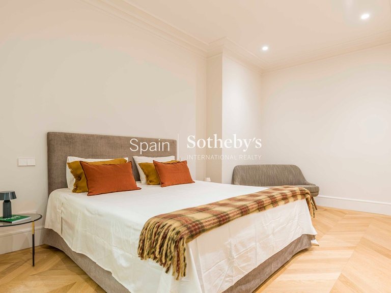 Apartment for Sale in Madrid, Madrid 16