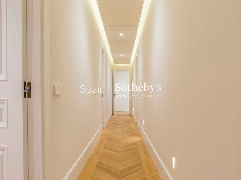 Apartment for Sale in Madrid, Madrid 29