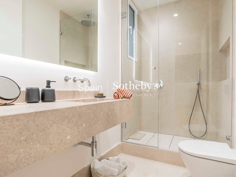 Apartment for Sale in Madrid, Madrid 31
