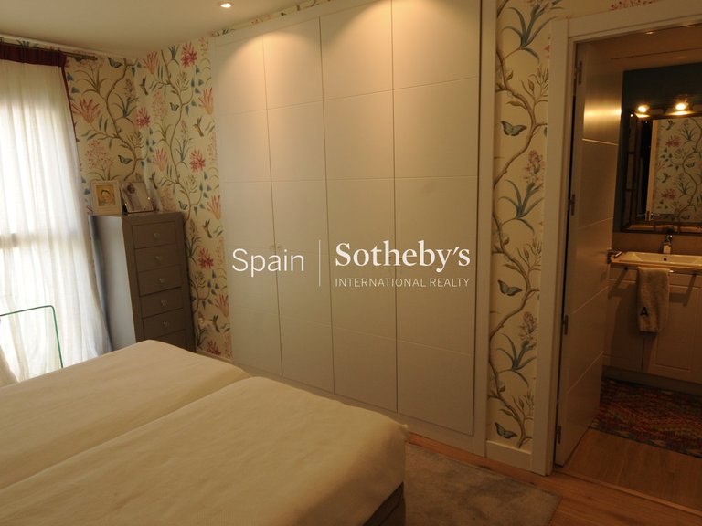 Apartment for Sale in Madrid, Madrid 17