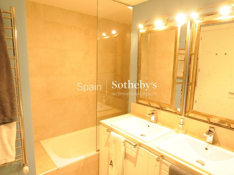 Apartment for Sale in Madrid, Madrid 6