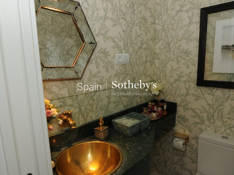 Apartment for Sale in Madrid, Madrid 54
