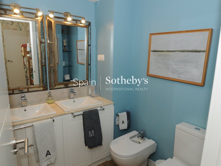 Apartment for Sale in Madrid, Madrid 16