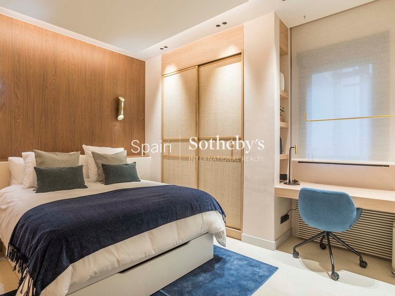 Apartment for Sale in Madrid, Madrid 22
