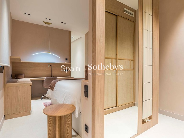 Apartment for Sale in Madrid, Madrid 17