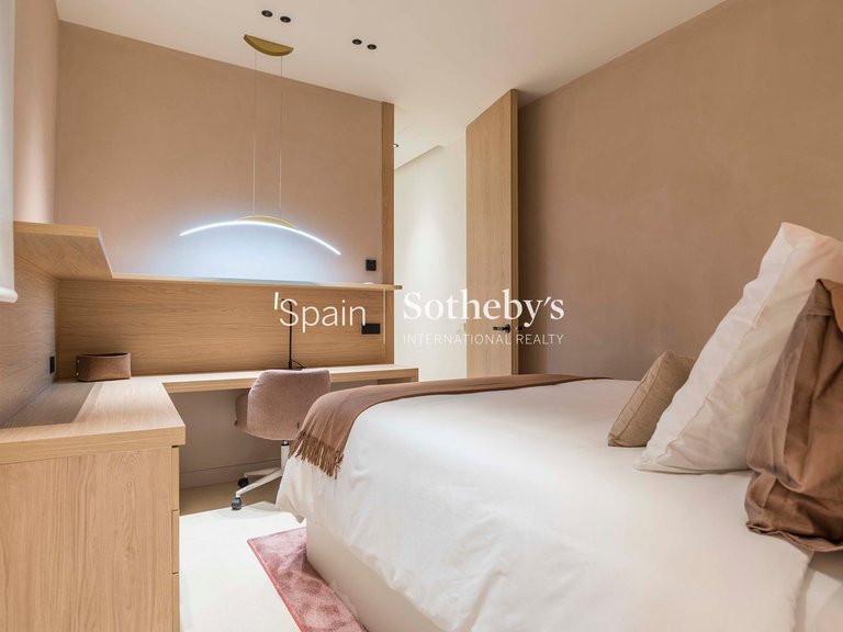Apartment for Sale in Madrid, Madrid 16