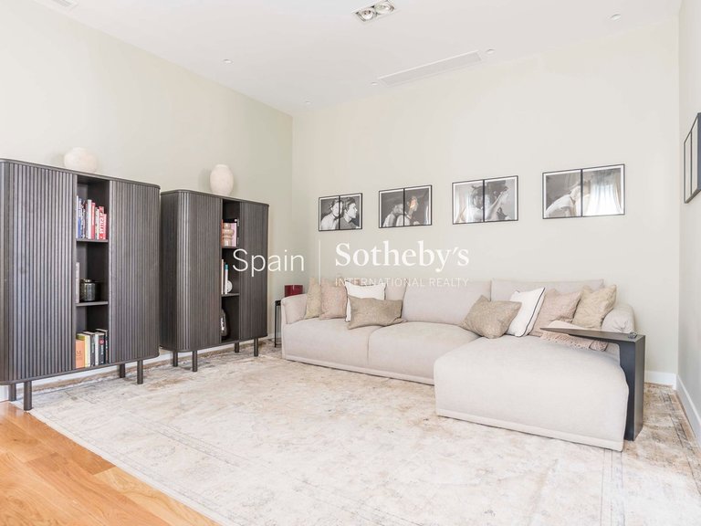 Apartment for Sale in Madrid, Madrid 35