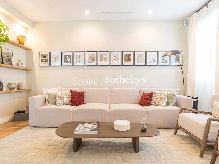 Apartment for Sale in Madrid, Madrid 5