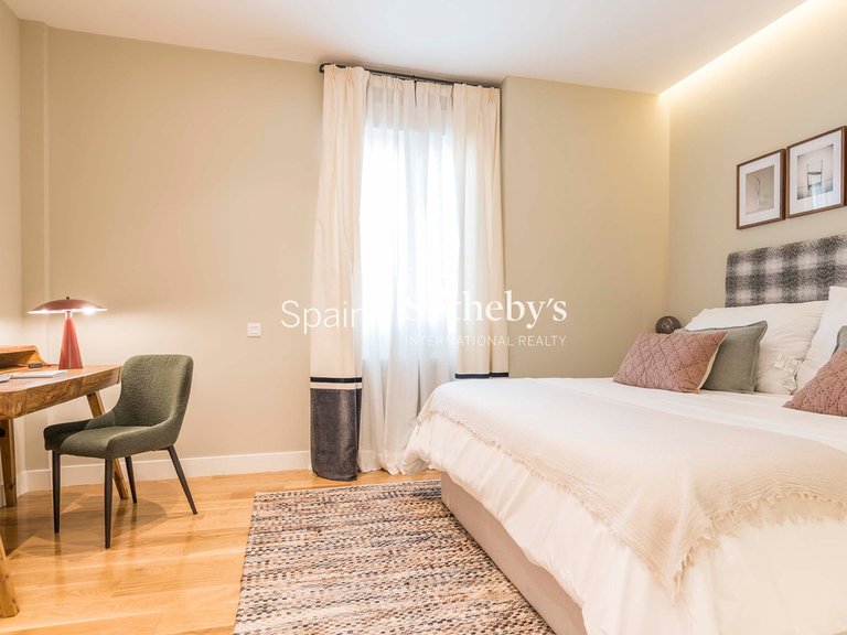 Apartment for Sale in Madrid, Madrid 24