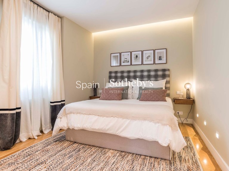 Apartment for Sale in Madrid, Madrid 22