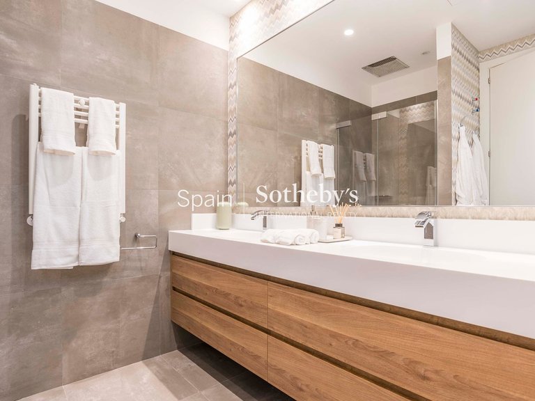 Apartment for Sale in Madrid, Madrid 40