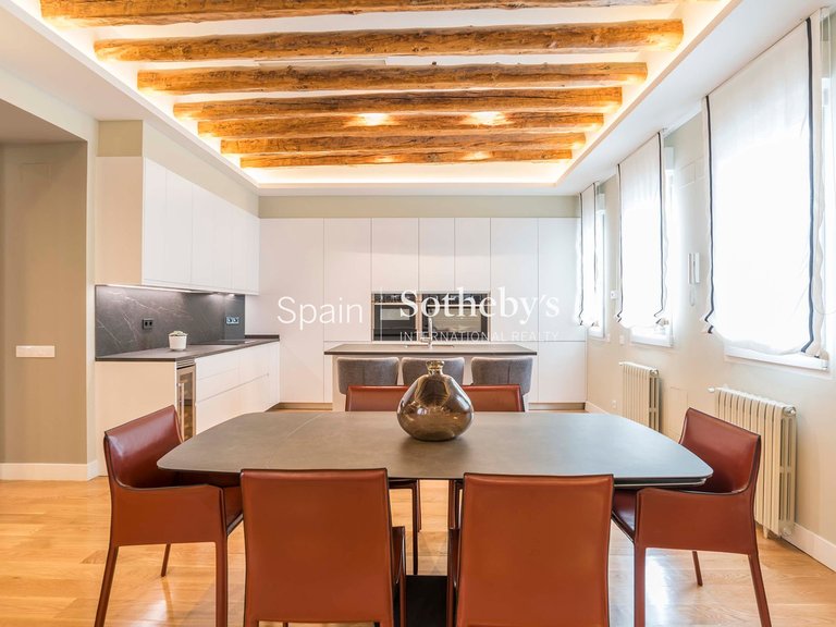 Apartment for Sale in Madrid, Madrid 16