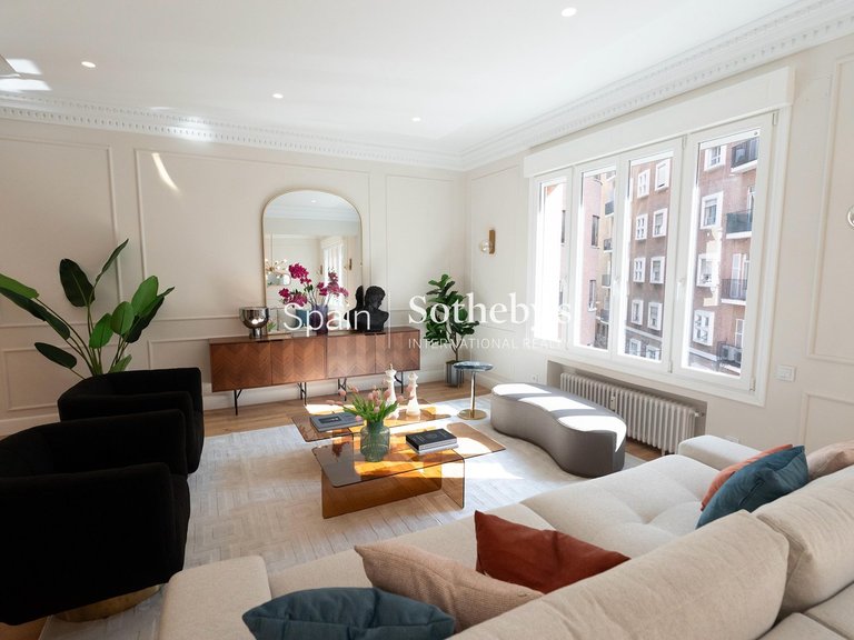 Apartment for Sale in Madrid, Madrid 2