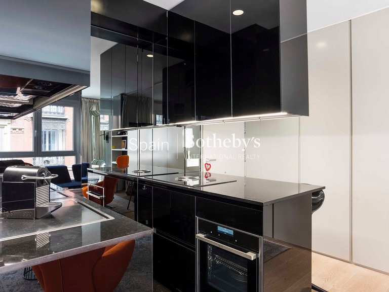 Apartment for Sale in Madrid, Madrid 17