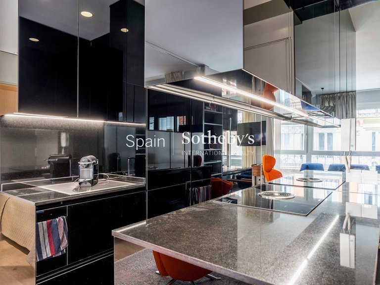 Apartment for Sale in Madrid, Madrid 16
