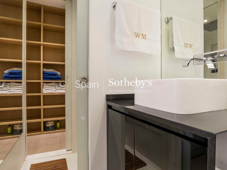 Apartment for Sale in Madrid, Madrid 30