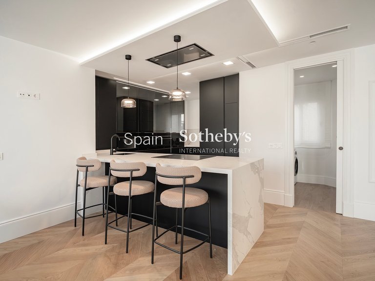 Apartment for Sale in Madrid, Madrid 15