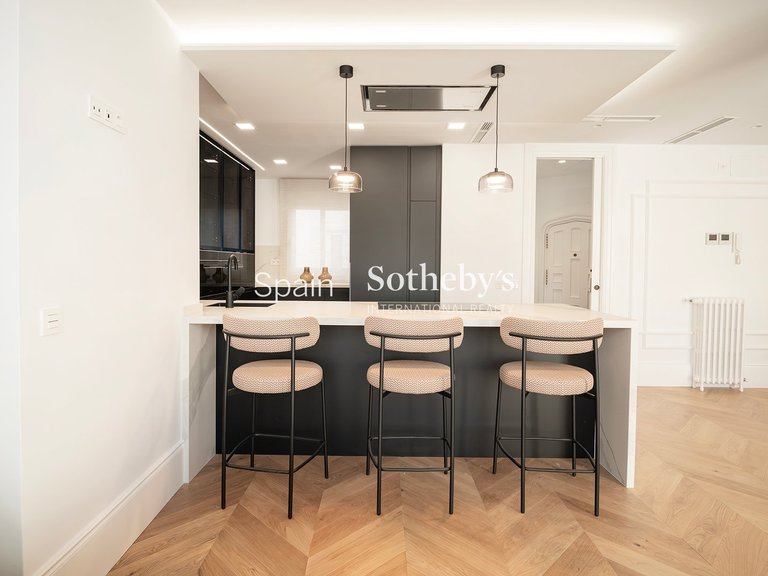 Apartment for Sale in Madrid, Madrid 13