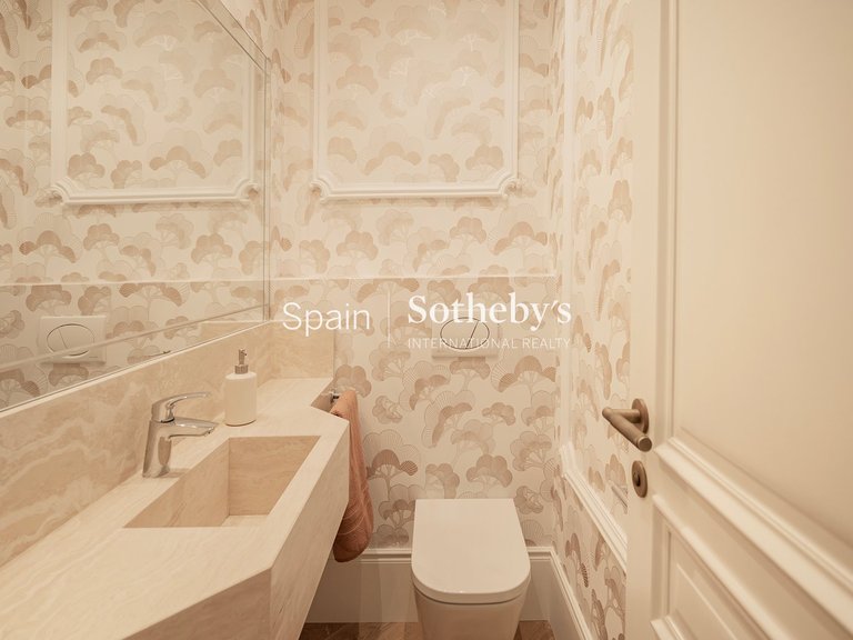 Apartment for Sale in Madrid, Madrid 35