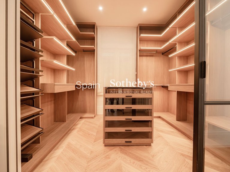 Apartment for Sale in Madrid, Madrid 19