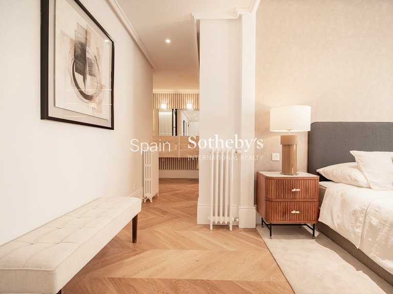 Apartment for Sale in Madrid, Madrid 17