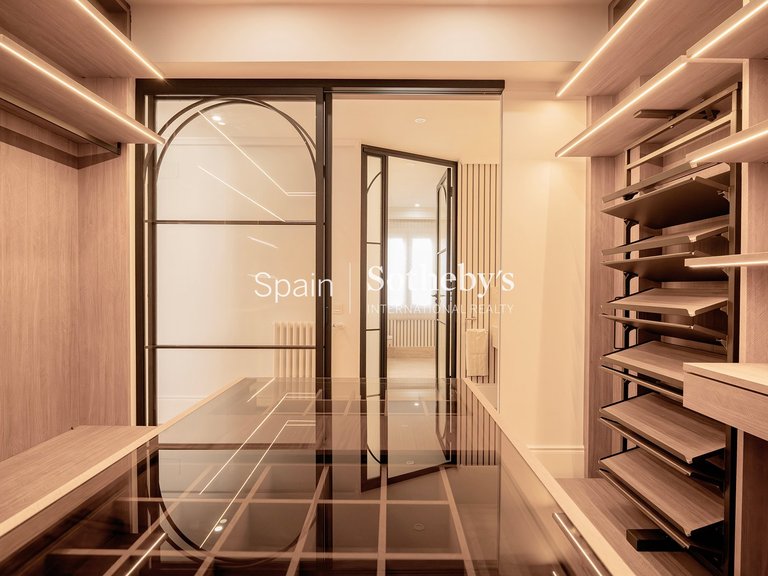 Apartment for Sale in Madrid, Madrid 29