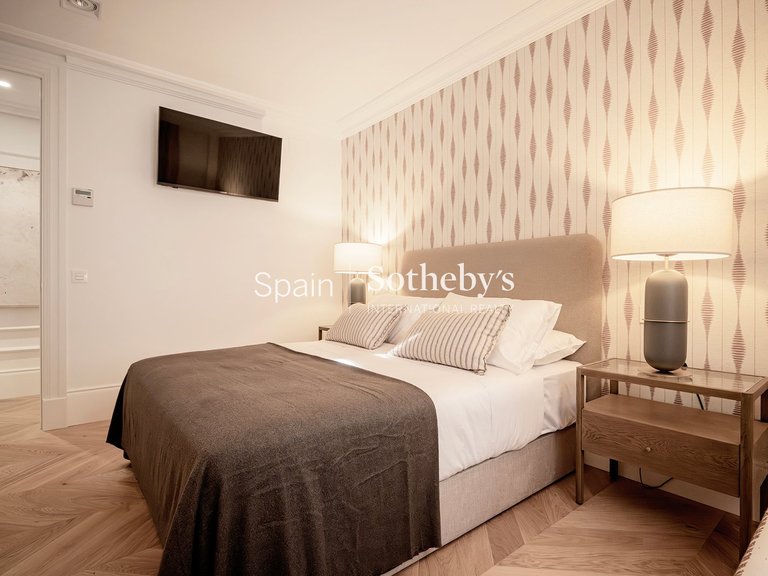 Apartment for Sale in Madrid, Madrid 24