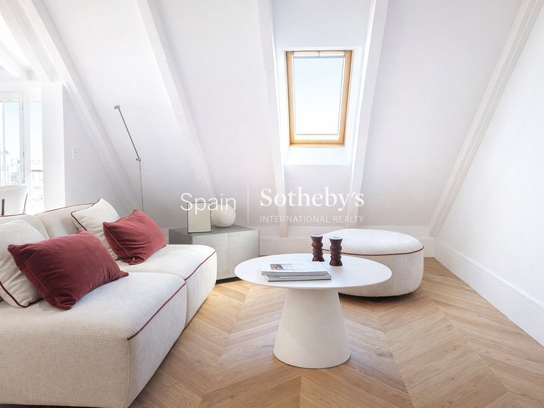 Apartment for Sale in Madrid, Madrid 2