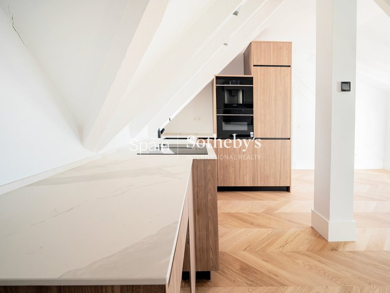 Apartment for Sale in Madrid, Madrid 27