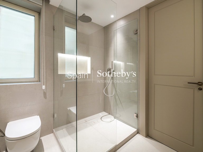 Apartment for Sale in Madrid, Madrid 24
