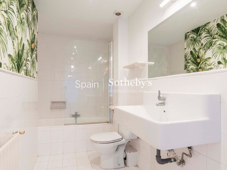 Penthouse for Sale in Madrid, Madrid 24